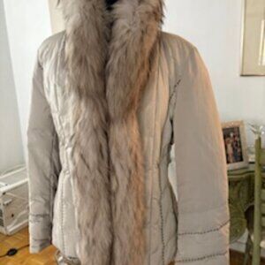 Fur trimmed down jacket